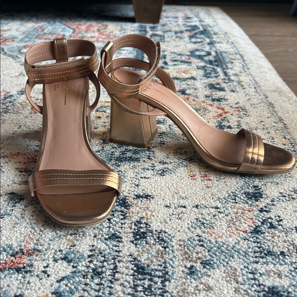 Linea Paolo Eden Sandal - Picture 1 of 8